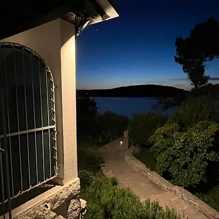 In Wellness Oase Direkt Am Nečujam